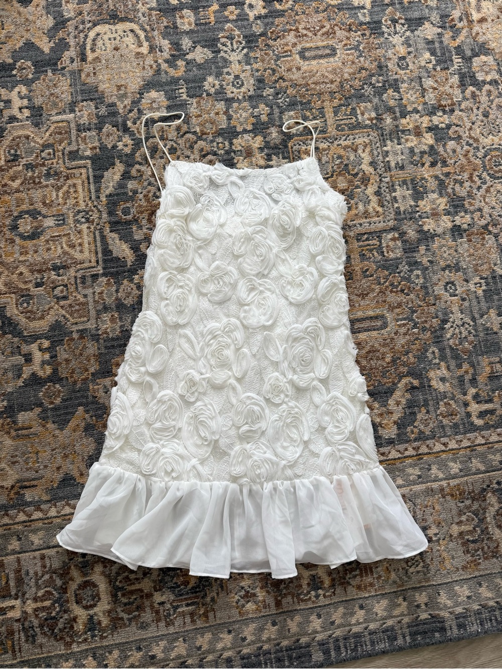 White Floral Applique Mini Dress with Ruffle Hem